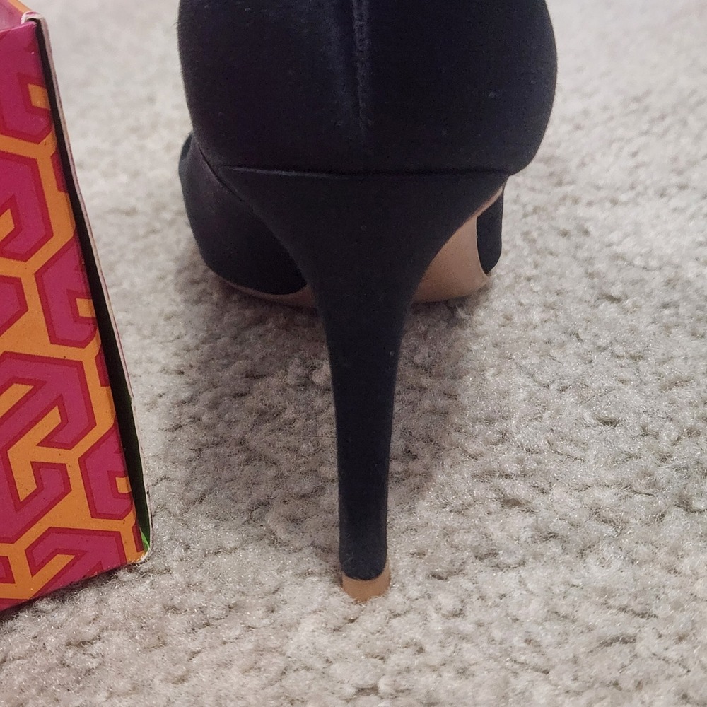 Tory Burch Aria Pump Black Satin Crystal Bow Pointed Toe Heels 7M Regency Royal - Picture 7 of 8